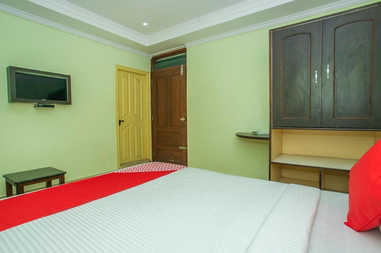 העיר בנגלור Oyo 25121 Bns Lodge מראה חיצוני תמונה